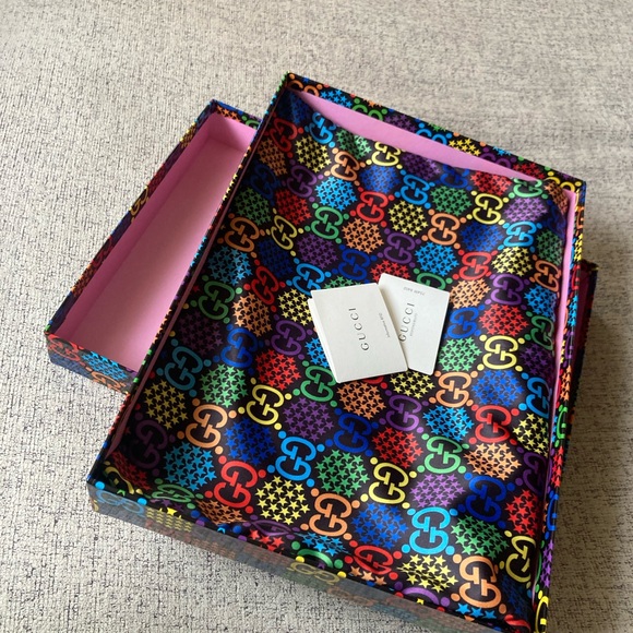 NWT GUCCI GG PSYCHEDELIC PRINT ZIP AROUND WRISTLET POUCH MADE IN ITALY - Picture 7 of 10